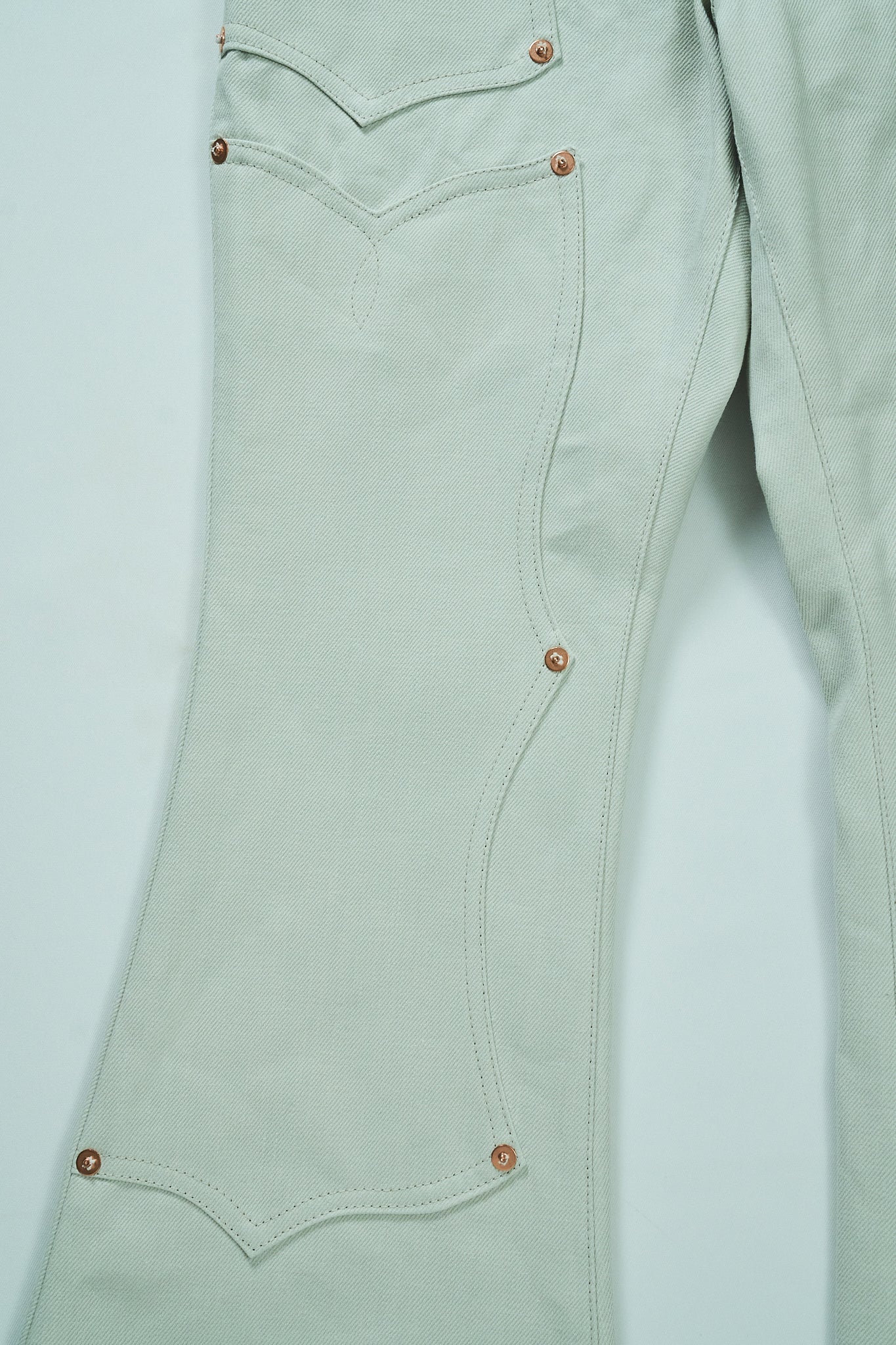SWEEP Wknee BELL BOTTOM PANTS -White -