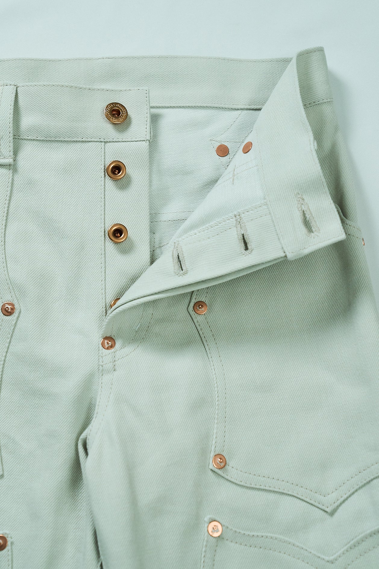 SWEEP Wknee BELL BOTTOM PANTS -White -