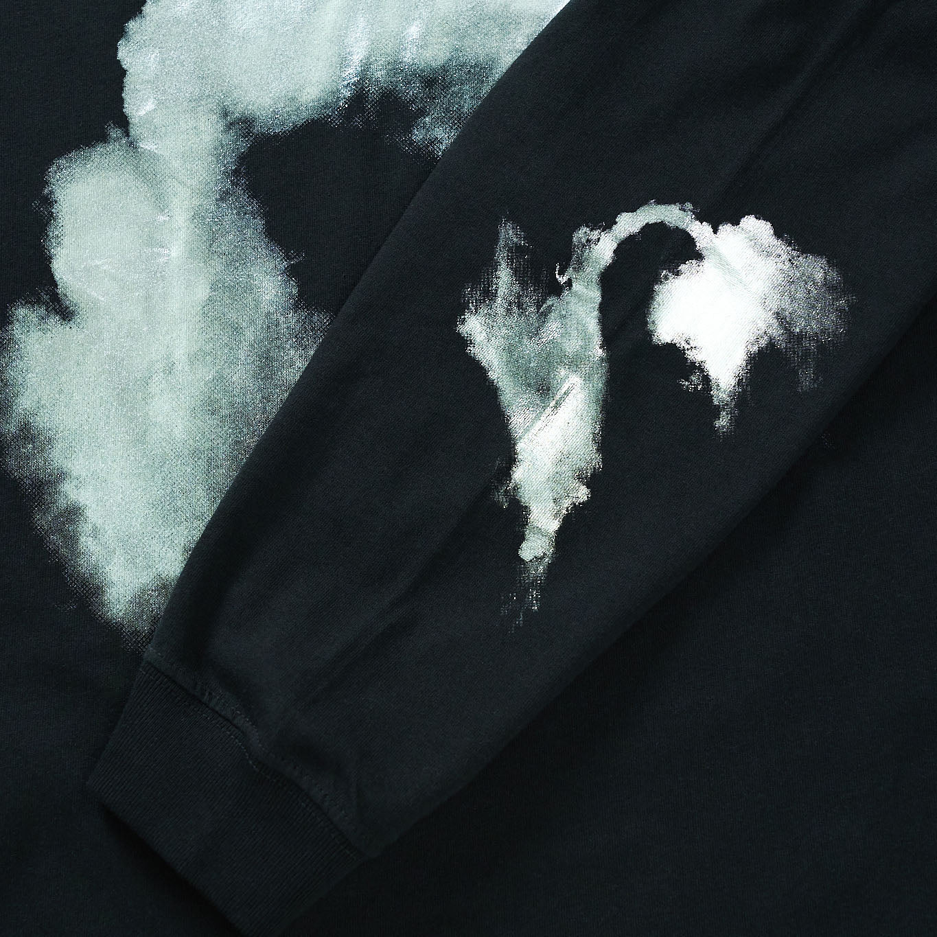 “Frostfall Mountain” Long T-shirt -Black-