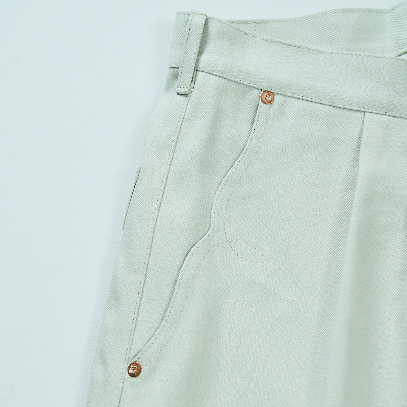 SWEEP SHORTS -White-