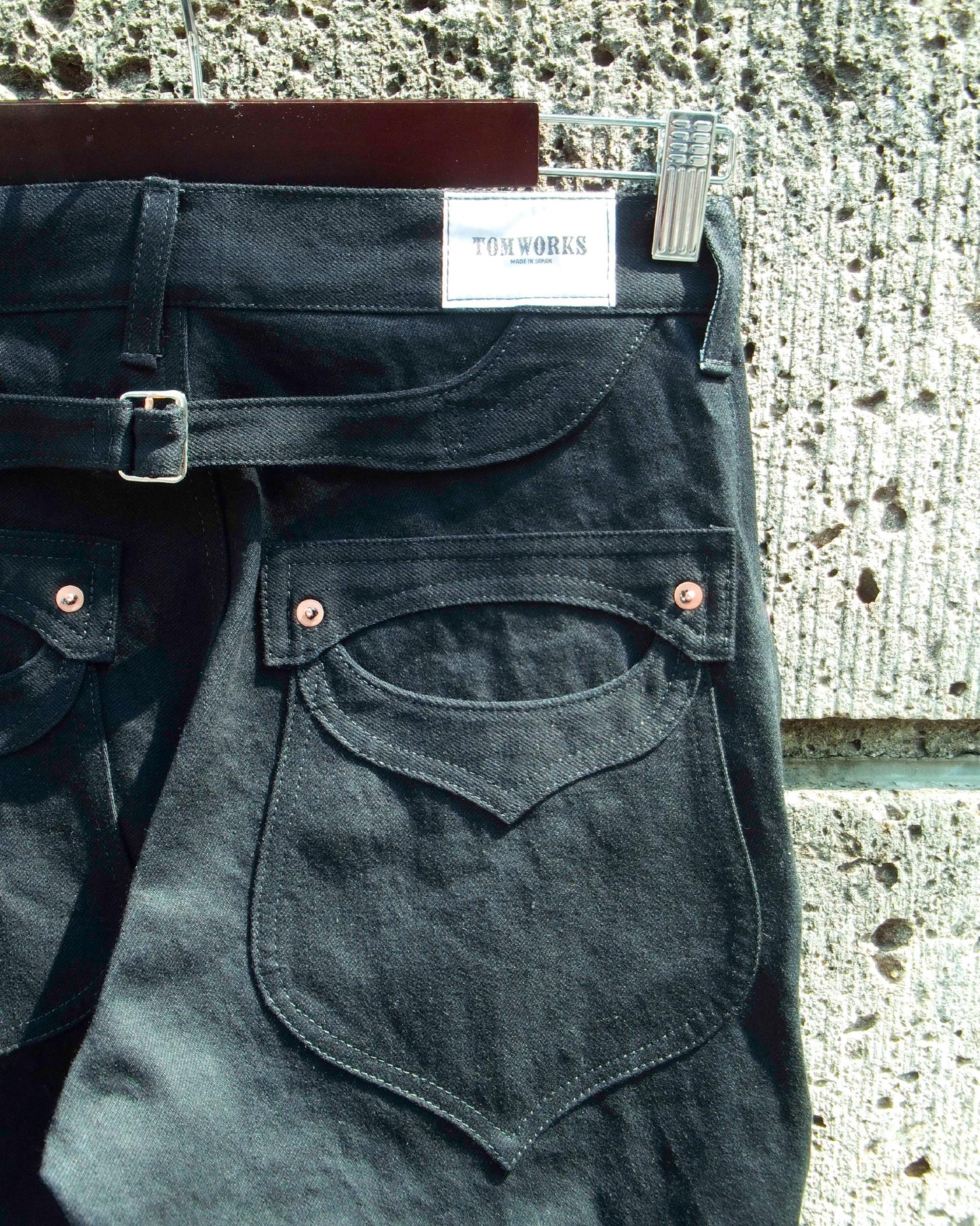 SWEEP Wknee BELL BOTTOM PANTS -Black One-wash -