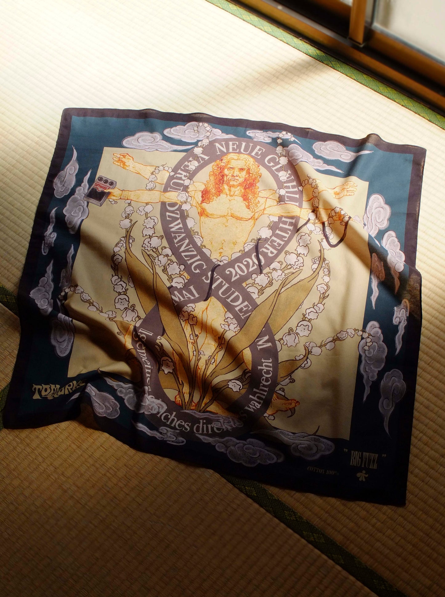 " BIG FUZZ " Bandana 80*80
