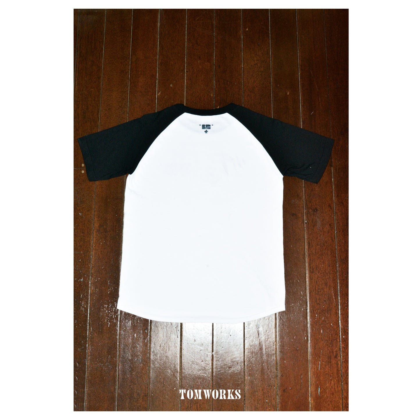 "BIG FUZZ" T-shirt