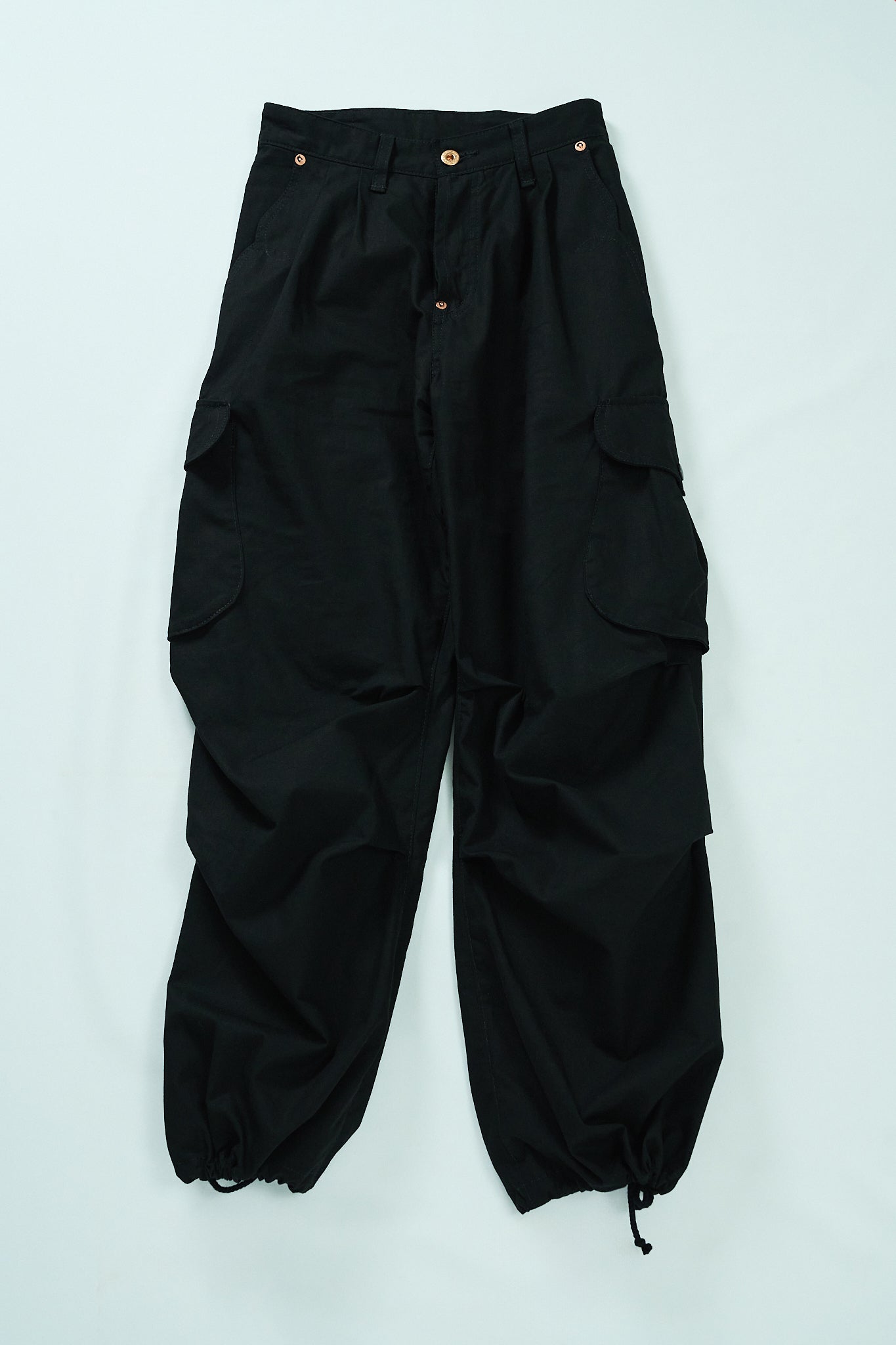 BULB POCKET CARGO PANTS -Black -
